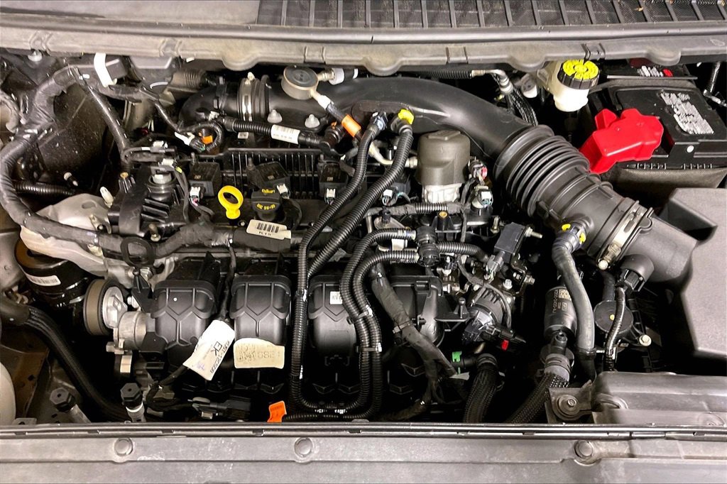 Used 2022 Ford Edge SEL w/ Sport Appearance Package image 9