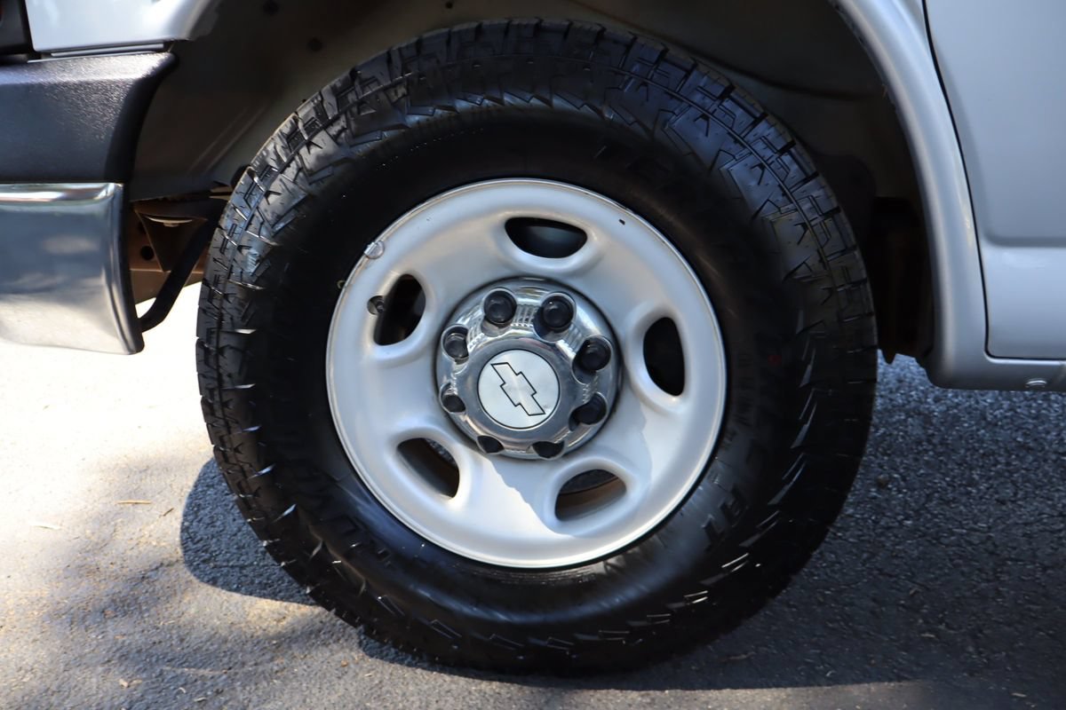 Used 2016 Chevrolet Express 3500 LT w/ LT Preferred Equipment Group RWD image 38