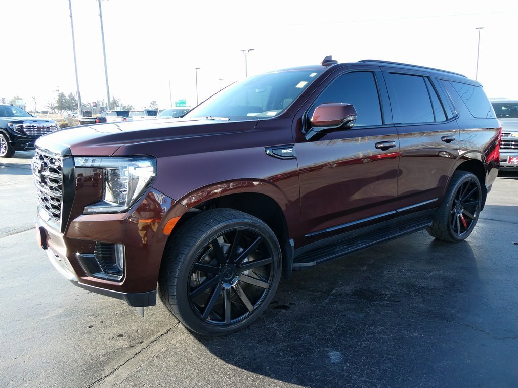 Used 2023 GMC Yukon SLT w/ SLT Premium Package image 8