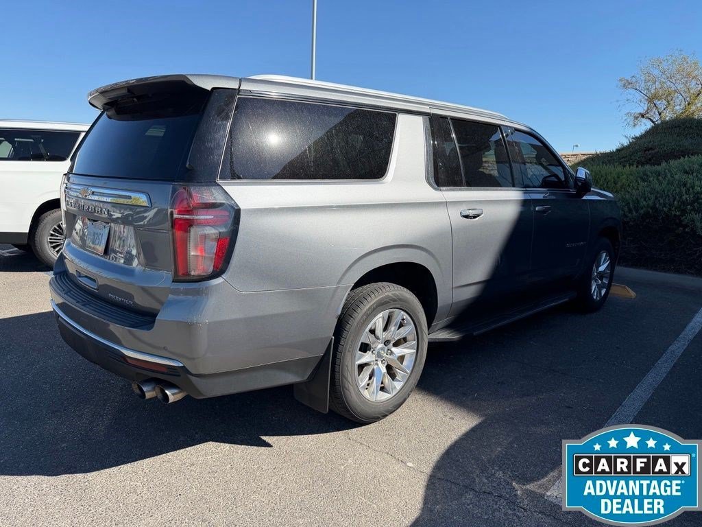 Used 2021 Chevrolet Suburban Premier w/ Premium Package RWD image 3