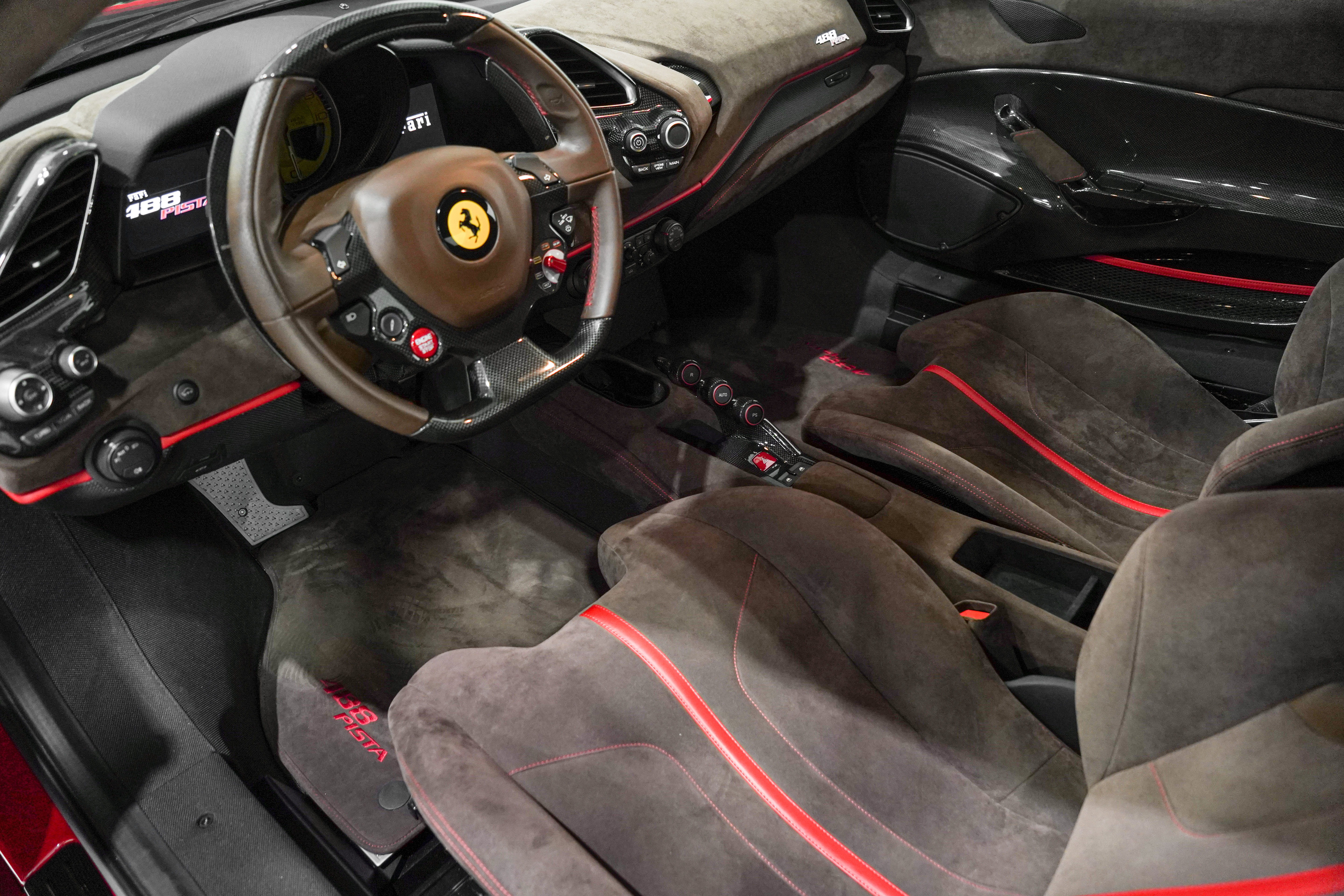 Used 2020 Ferrari 488 Pista Coupe RWD image 2
