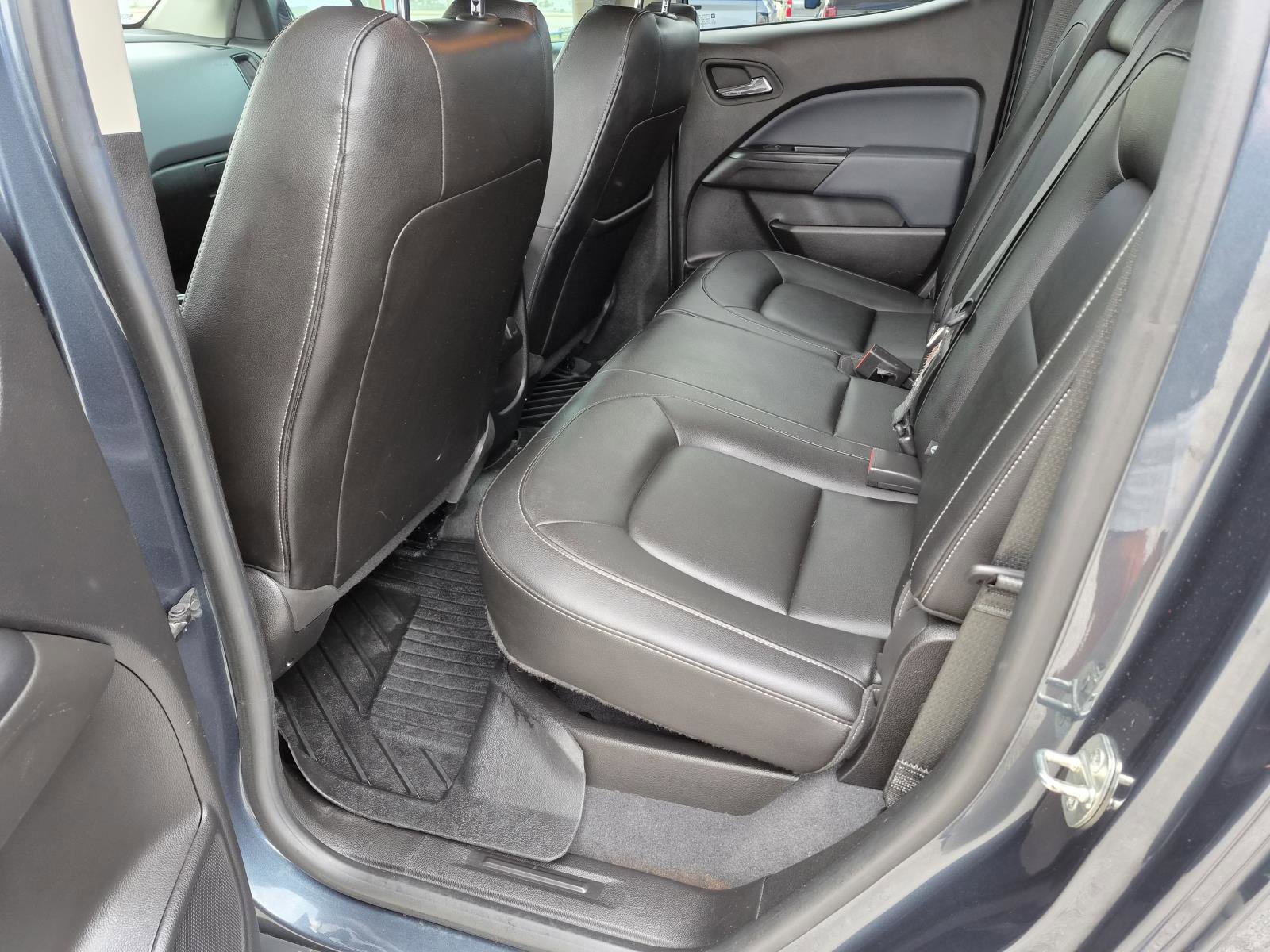 Used 2019 Chevrolet Colorado Z71 AWD/4WD image 3