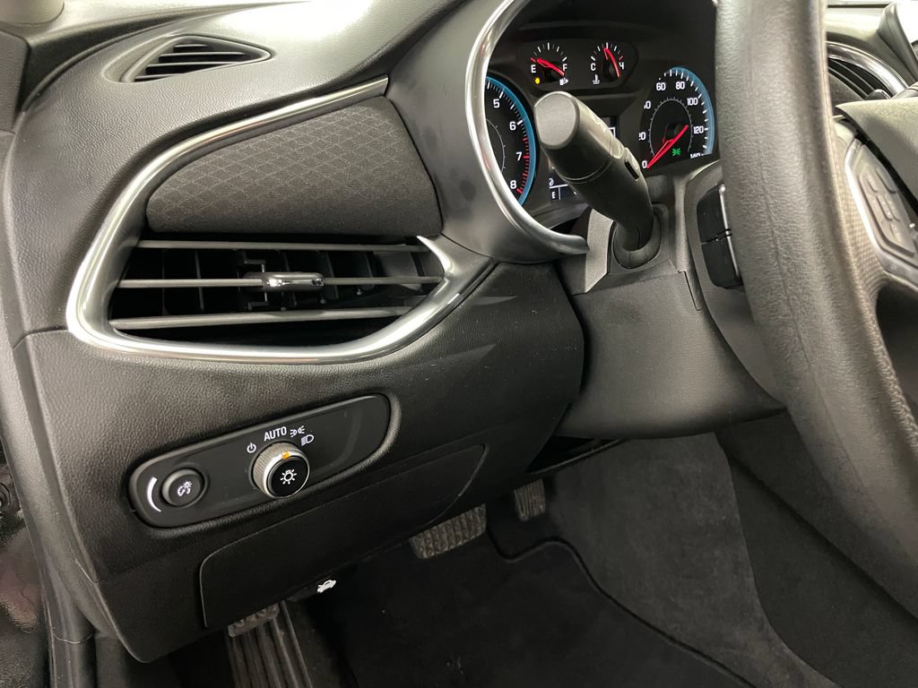 Certified 2021 Chevrolet Malibu LT FWD image 17