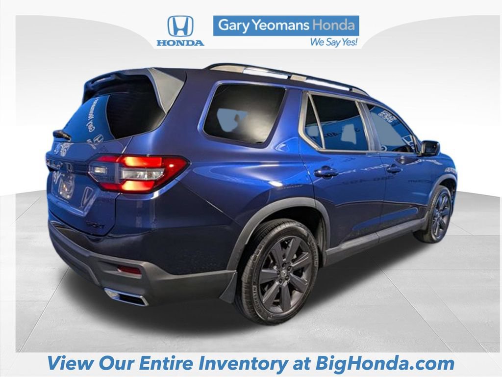 Certified 2025 Honda Pilot Sport image 6
