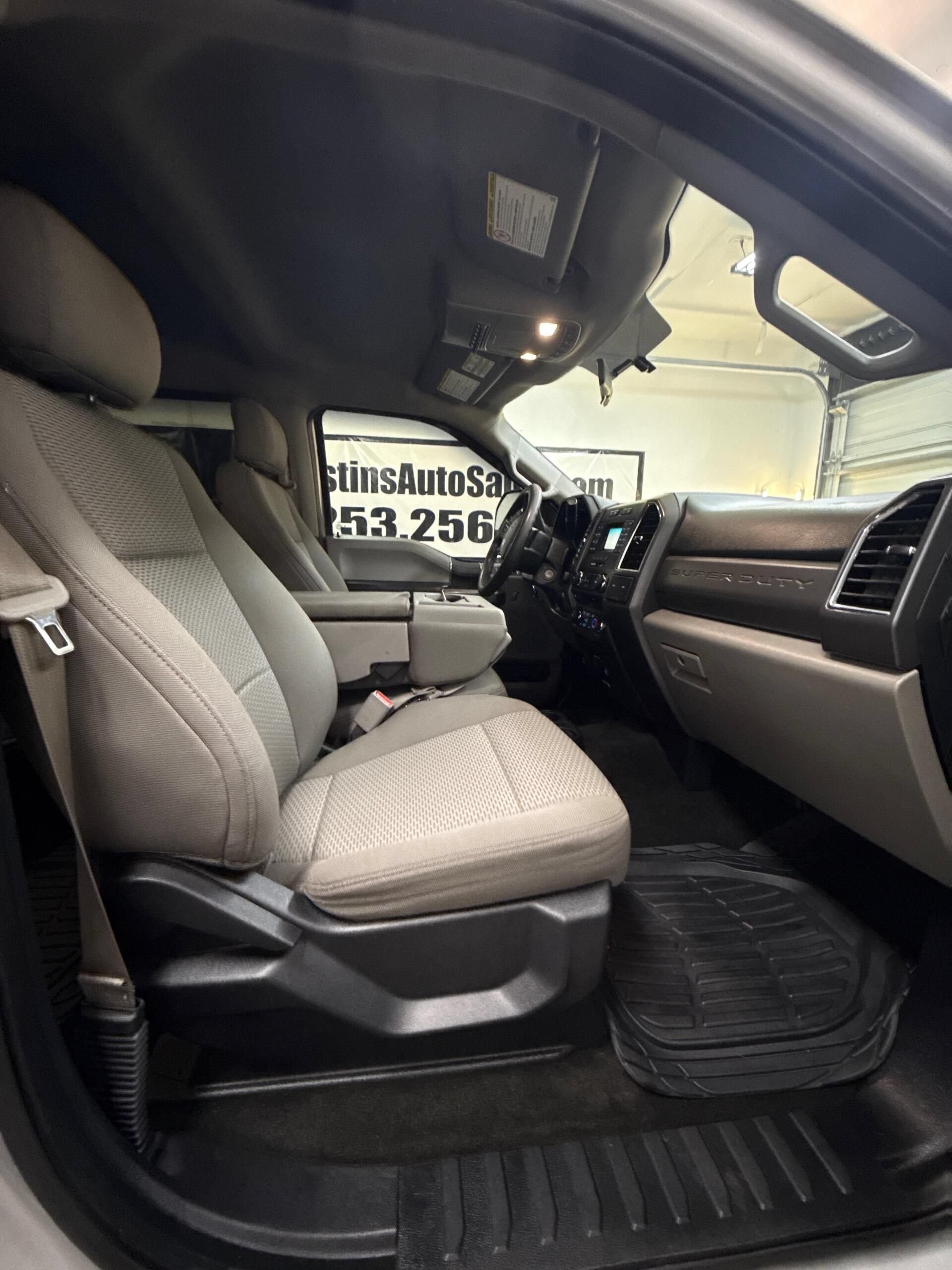 Used 2017 Ford F250 XLT w/ XLT Value Package AWD/4WD image 2