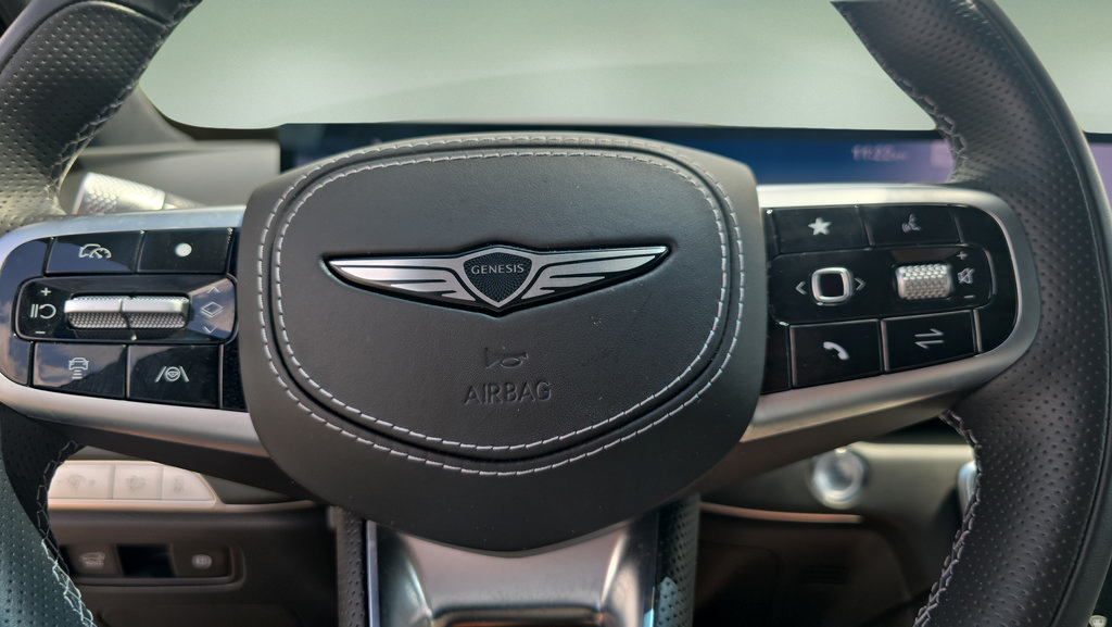Used 2025 Genesis GV80 3.5T AWD/4WD image 17