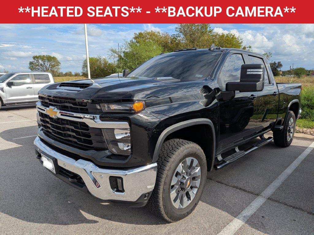 Used 2025 Chevrolet Silverado 2500 LT w/ Texas Edition AWD/4WD image 3