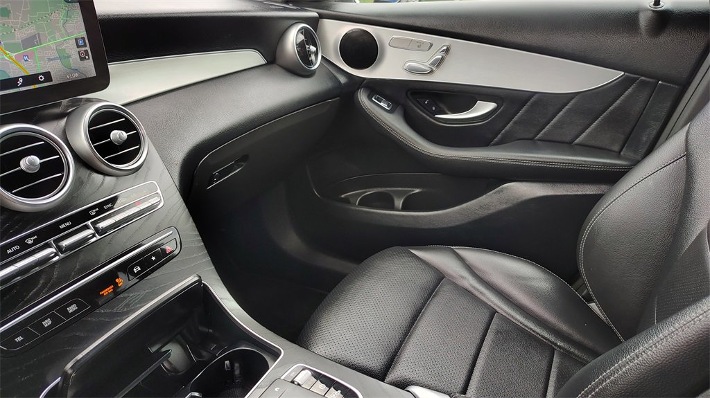 Used 2022 Mercedes-Benz GLC 300 4MATIC image 28