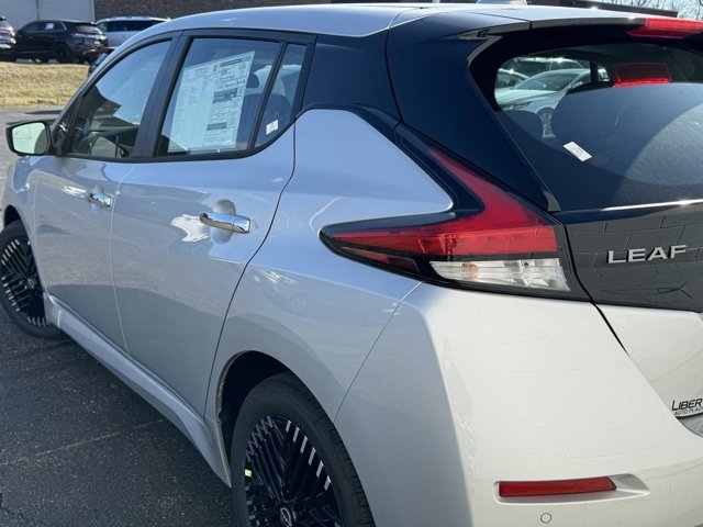 Used 2024 Nissan Leaf SV Plus image 29