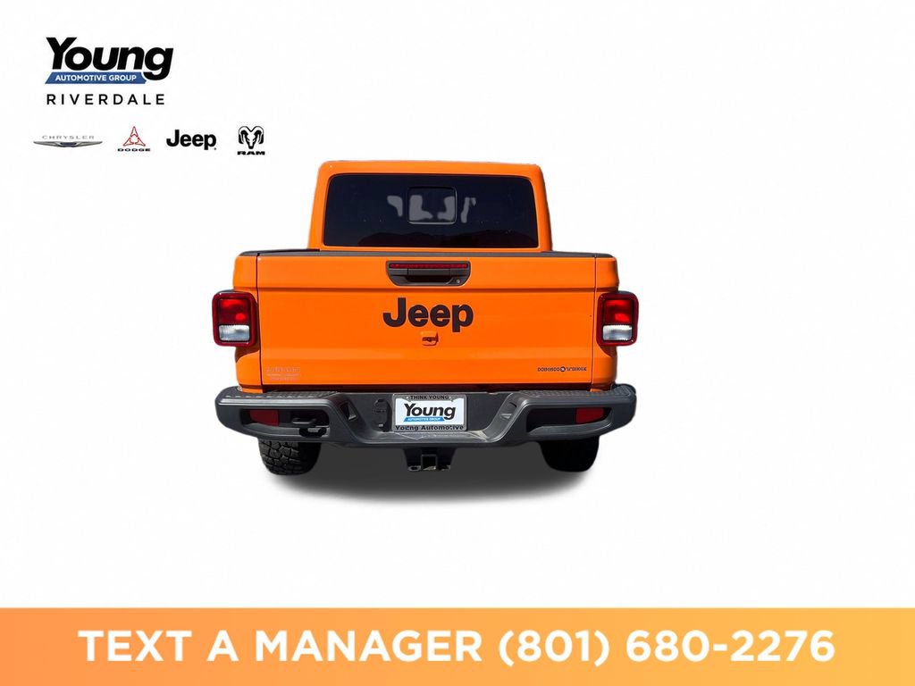 Used 2025 Jeep Gladiator Sport AWD/4WD image 4