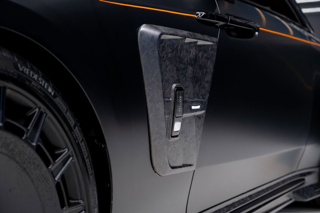 Used 2026 Rolls-Royce Spectre image 32