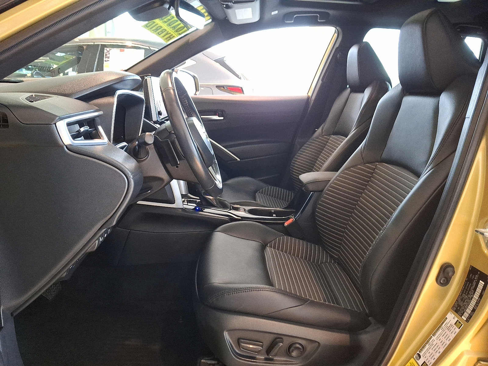 Certified 2023 Toyota Corolla Cross XSE image 14