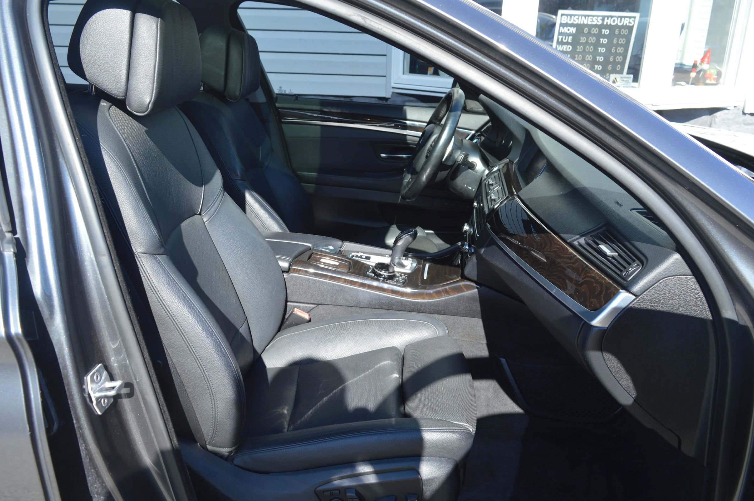 Used 2016 BMW 528i Sedan image 17