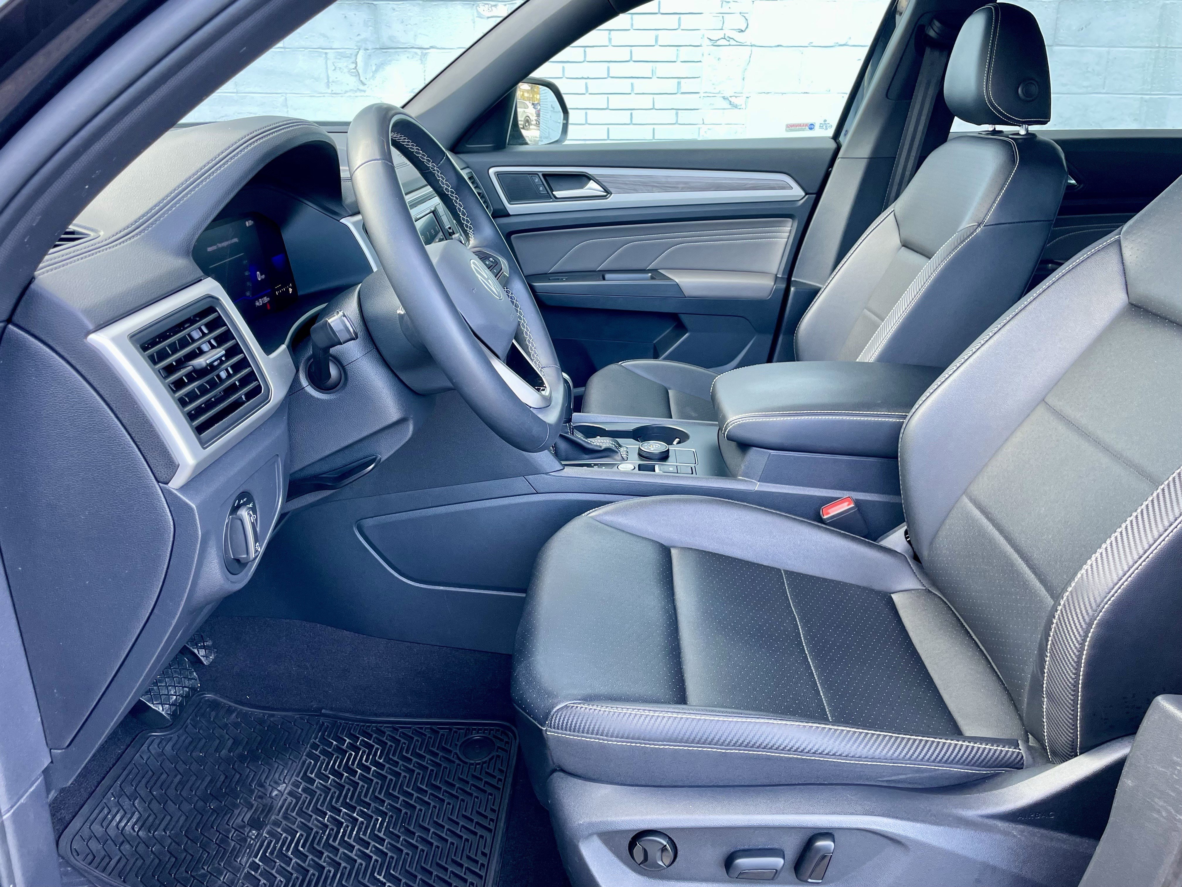 Used 2022 Volkswagen Atlas Cross Sport SE image 14