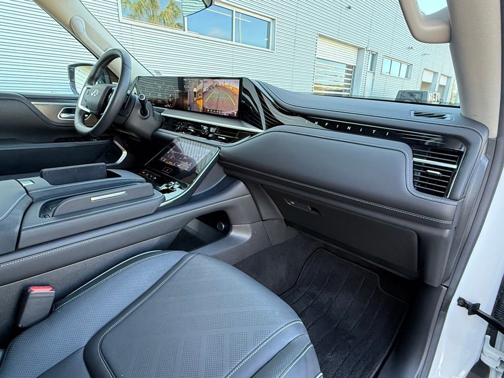 Used 2025 INFINITI QX80 Luxe image 47