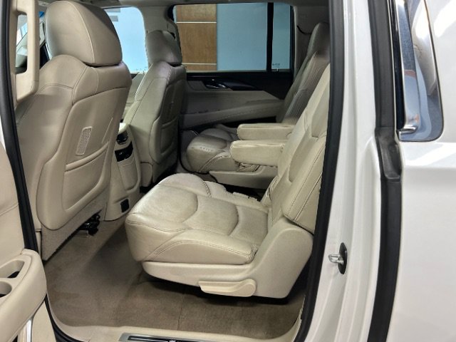 Used 2016 Cadillac Escalade ESV Premium AWD/4WD image 19