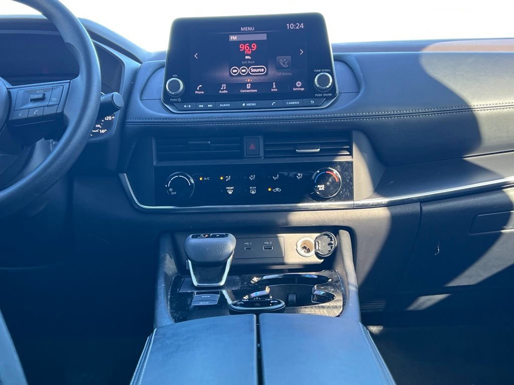 Used 2023 Nissan Rogue S image 22