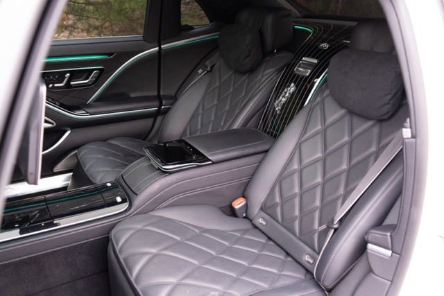 Used 2023 Mercedes-Benz Maybach S 580 4MATIC image 41