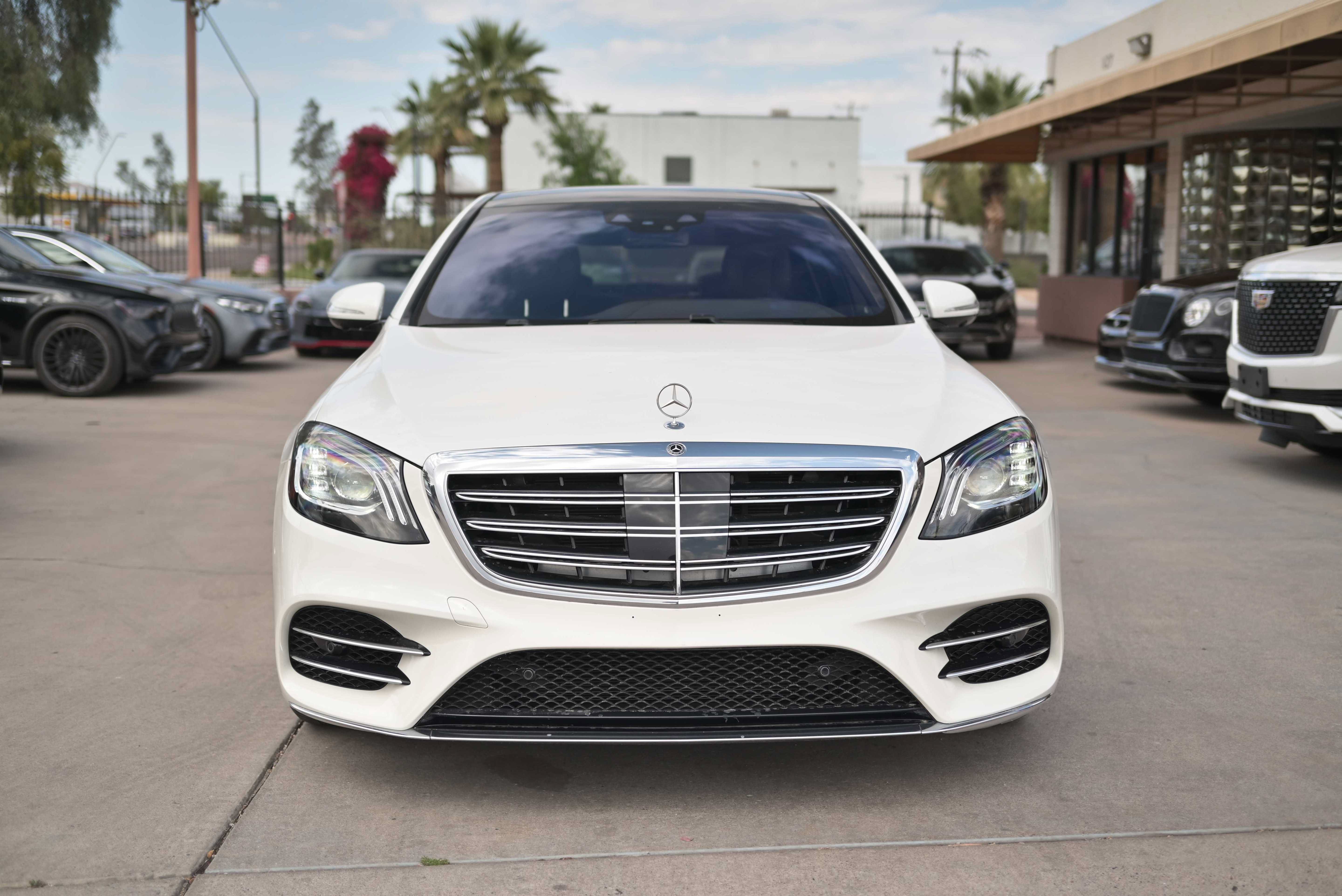 Used 2019 Mercedes-Benz S 560 Sedan w/ AMG Line Exterior image 2