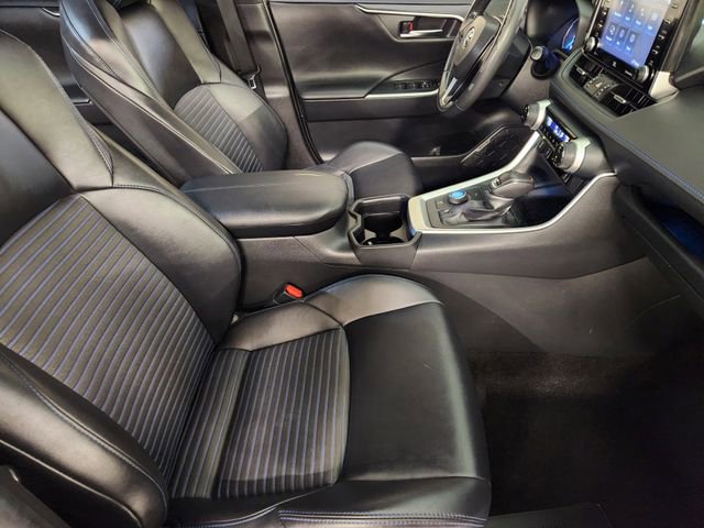 Used 2019 Toyota RAV4 XSE AWD/4WD image 3