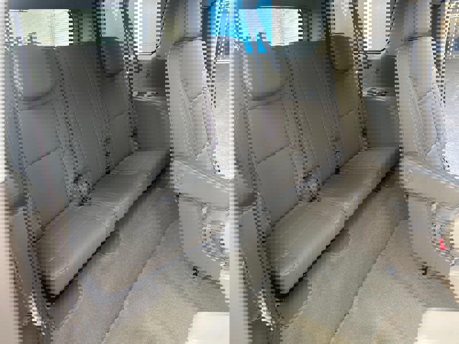 Used 2017 Chevrolet Suburban Premier image 17