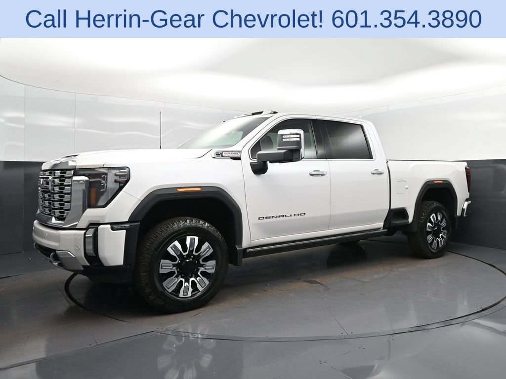 Used 2024 GMC Sierra 2500 Denali w/ Denali Reserve Package AWD/4WD image 3