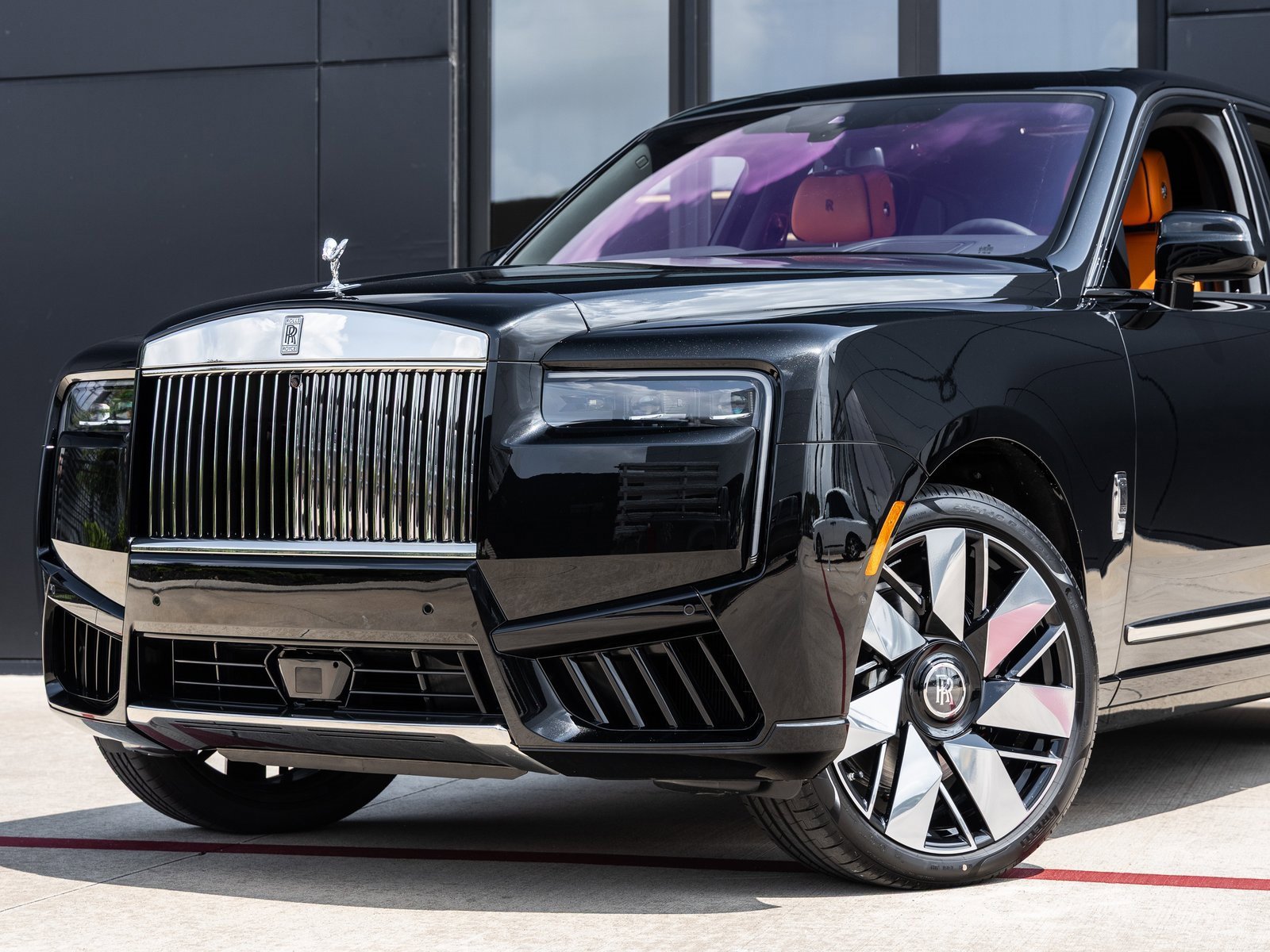 Used 2025 Rolls-Royce Cullinan image 6