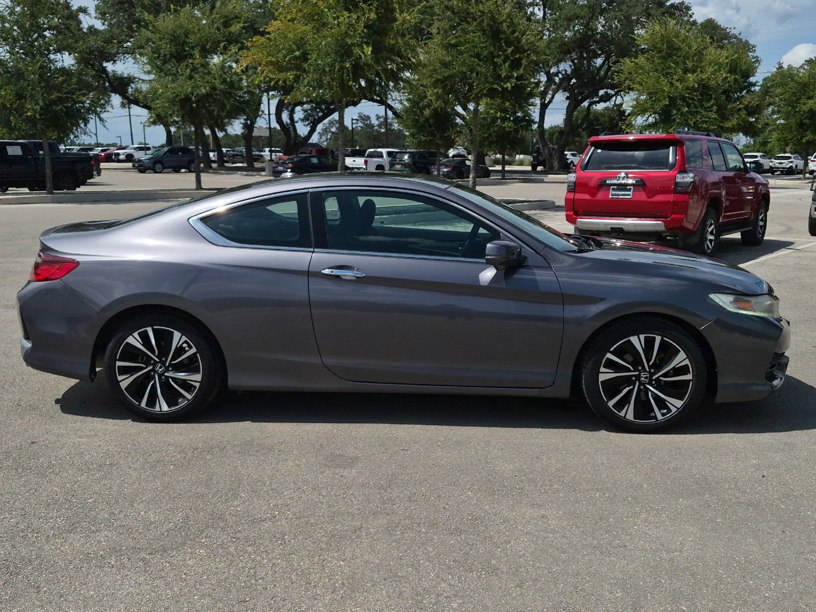 Used 2017 Honda Accord EX image 6
