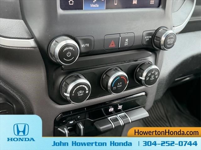 Used 2022 RAM 2500 Big Horn w/ Cold Weather Group AWD/4WD image 24