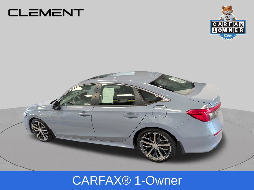 Used 2024 Honda Civic Touring image 2