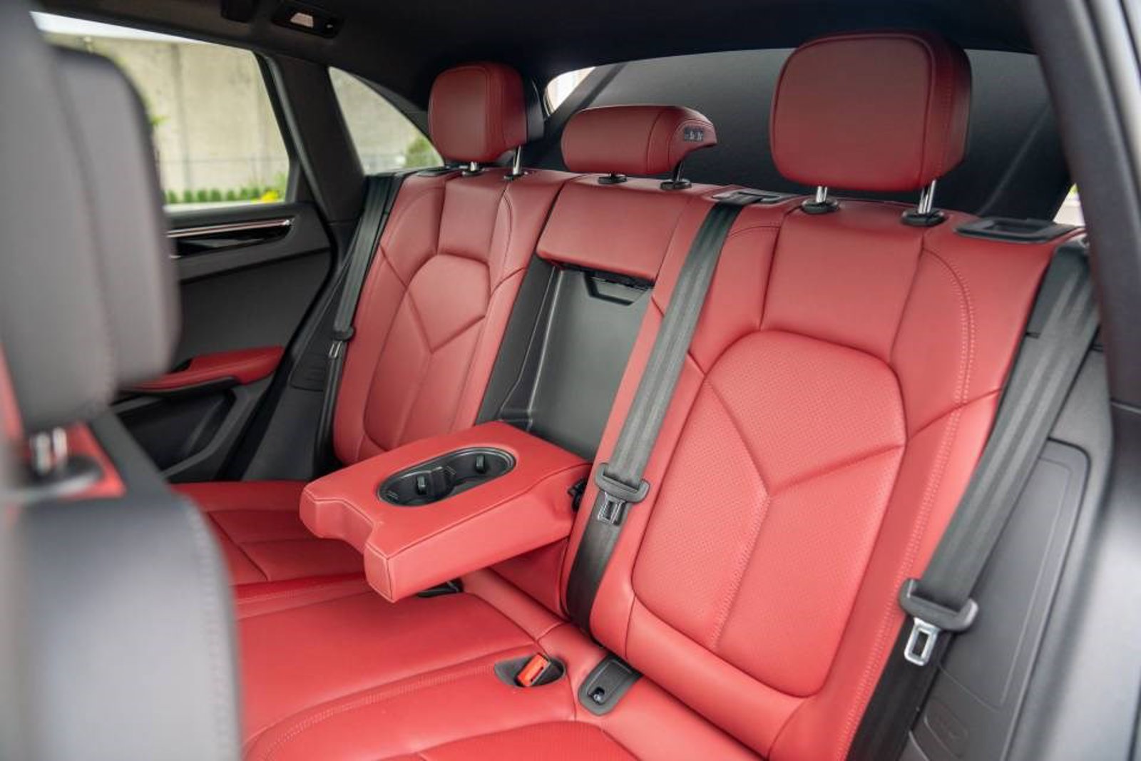 New 2026 Porsche Macan AWD/4WD image 24