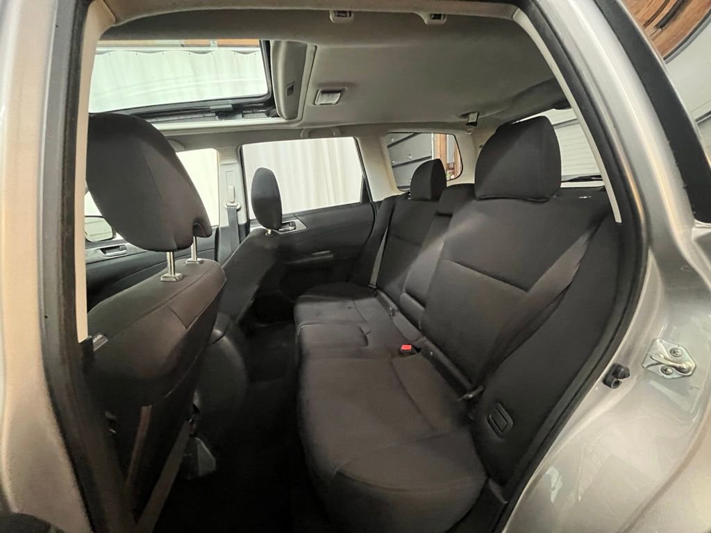 Used 2012 Subaru Forester 2.5X Premium w/ All-Weather Pkg image 23