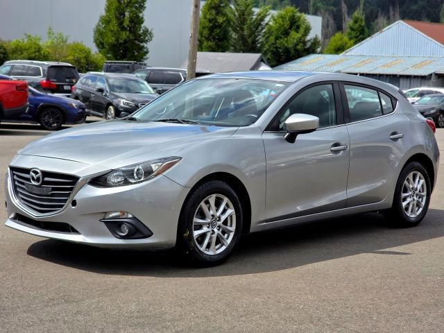 Used 2016 MAZDA MAZDA3 i Touring w/ Popular Equipment Package FWD image 3