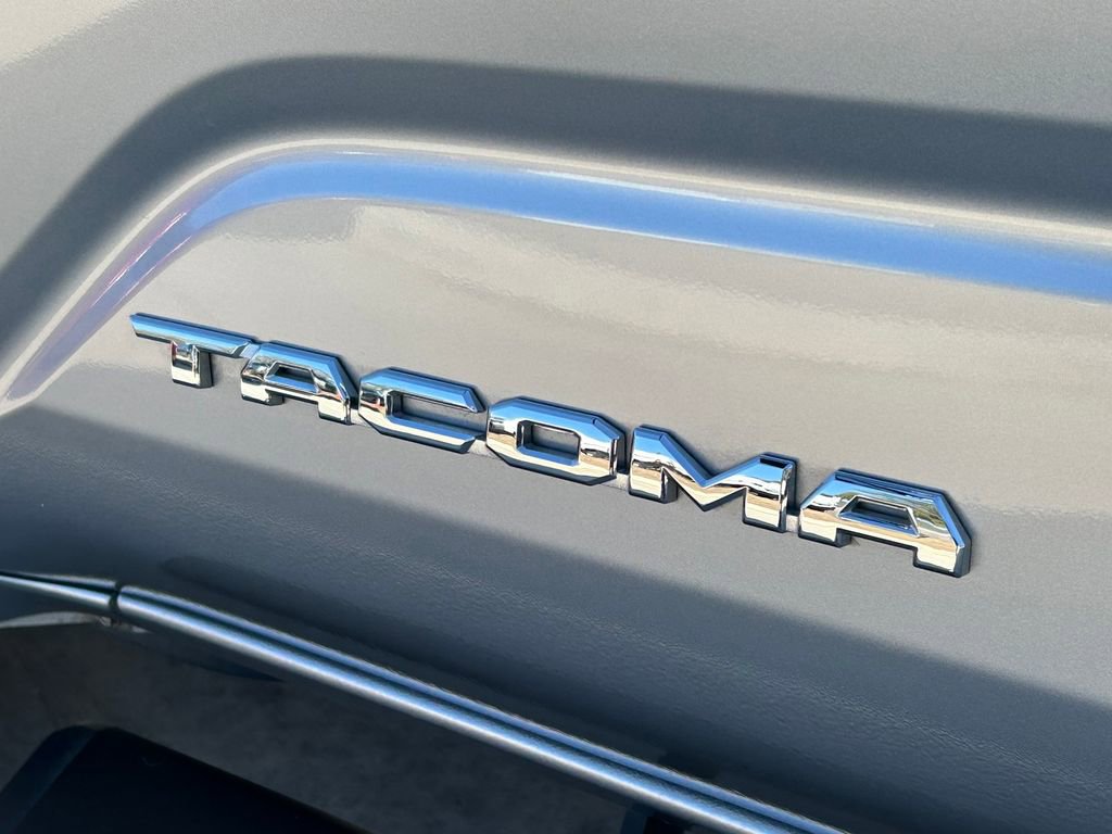 Certified 2025 Toyota Tacoma SR5 image 15