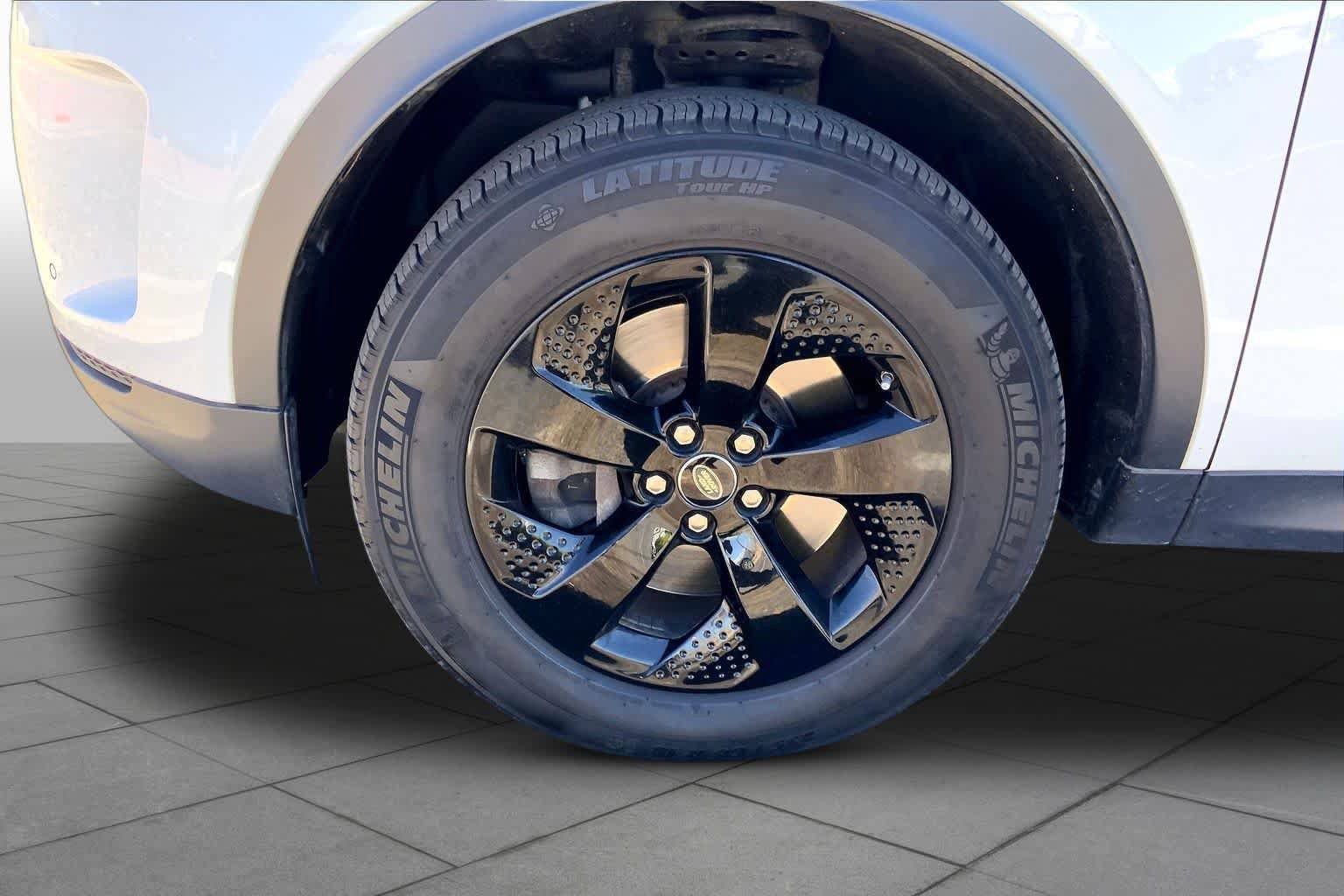 Used 2020 Land Rover Discovery Sport S image 10