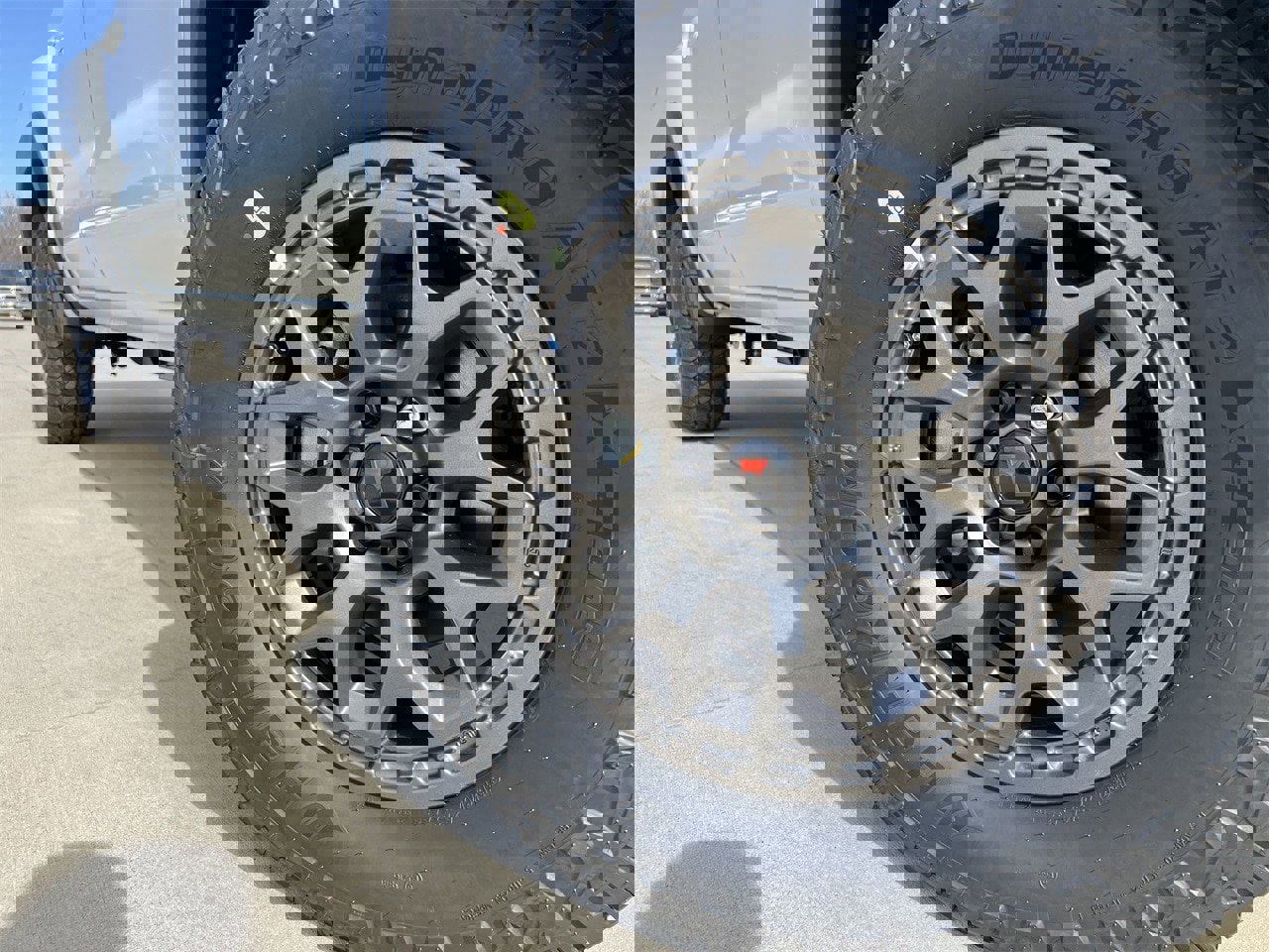 New 2026 Nissan Frontier PRO-4X w/ Pro-4x Convenience Package image 8