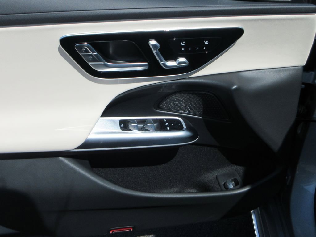 New 2026 Mercedes-Benz E 350 Sedan image 9