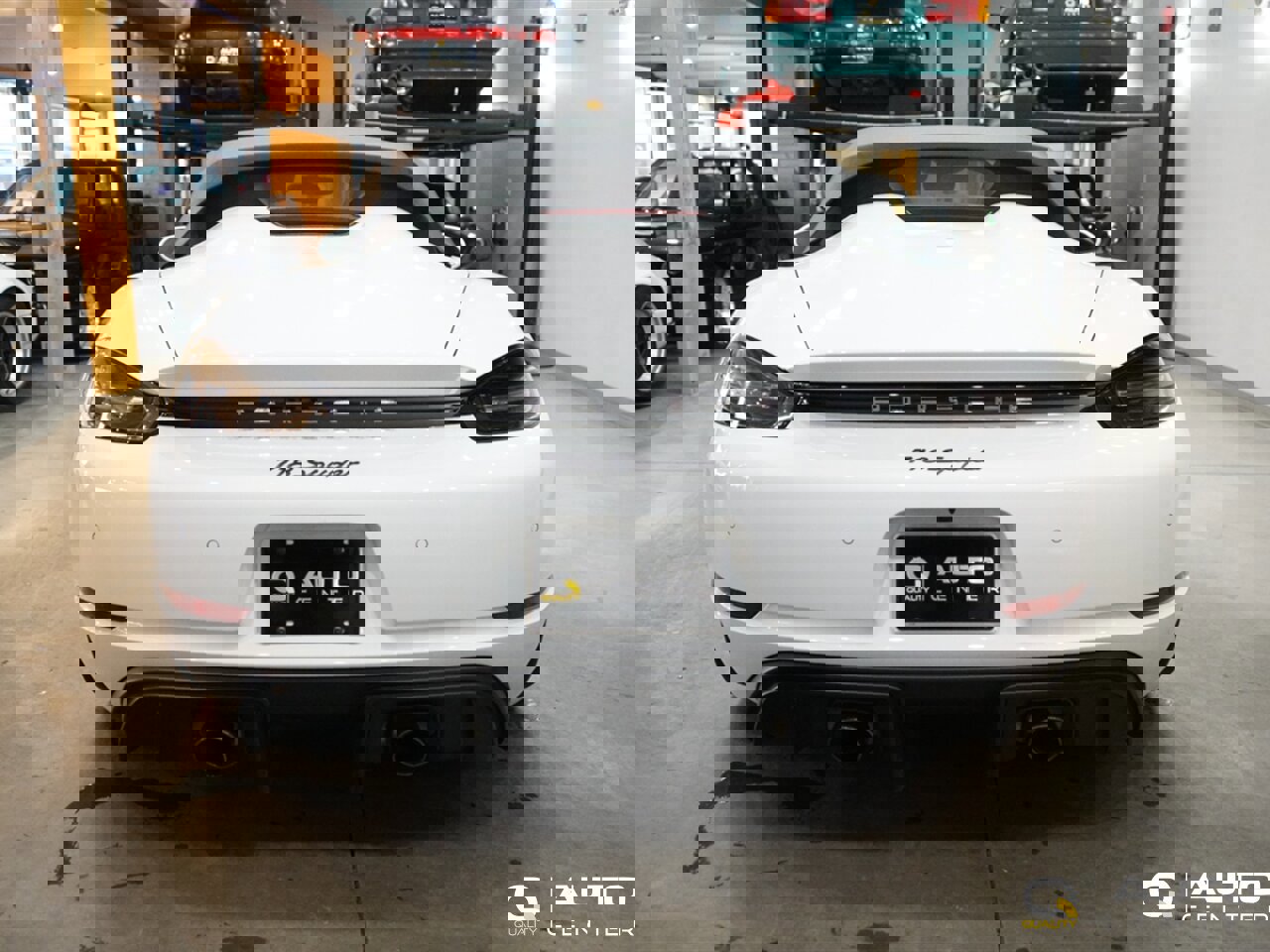 Used 2020 Porsche 718 Boxster Spyder image 6