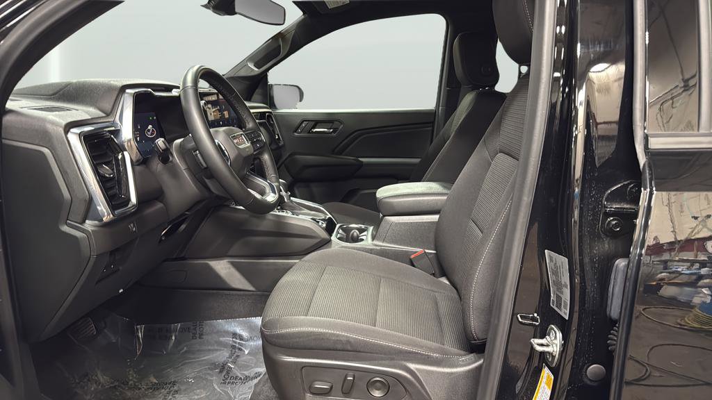 Used 2024 GMC Canyon Elevation w/ Convenience Package image 29