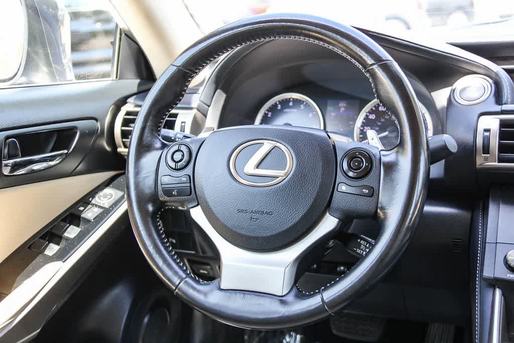Used 2016 Lexus IS 200t w/ Premium Package RWD image 16