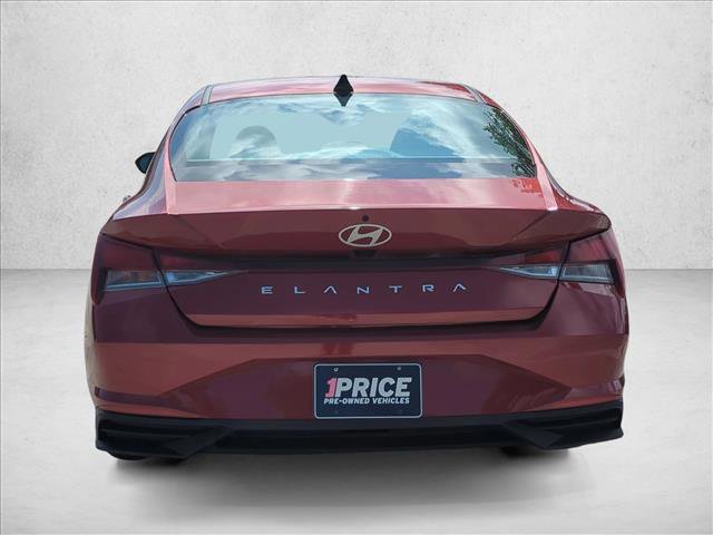 Used 2024 Hyundai Elantra SEL FWD image 6