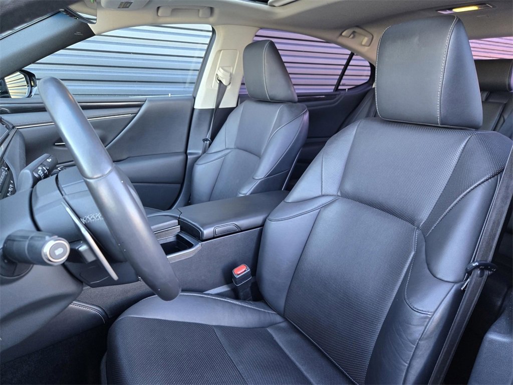 Used 2019 Lexus ES 350 image 19