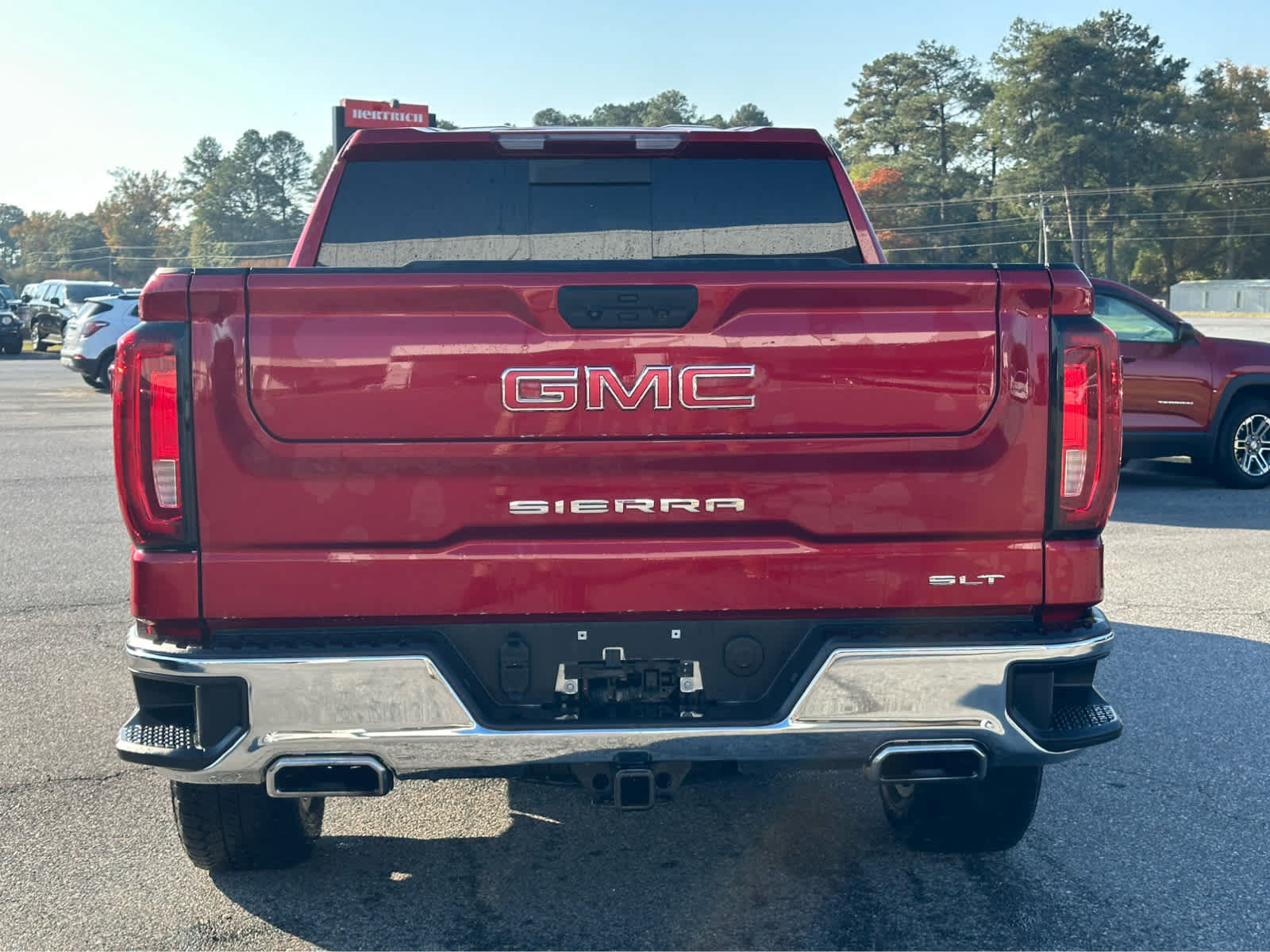 Used 2024 GMC Sierra 1500 SLT w/ SLT Convenience Package AWD/4WD image 7