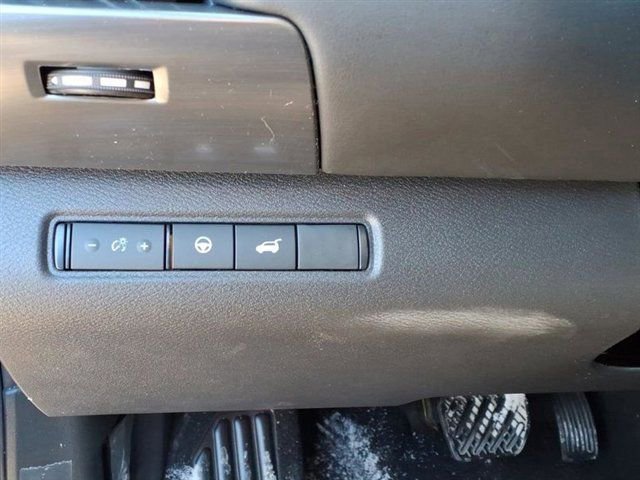 New 2026 Nissan Pathfinder SL image 18