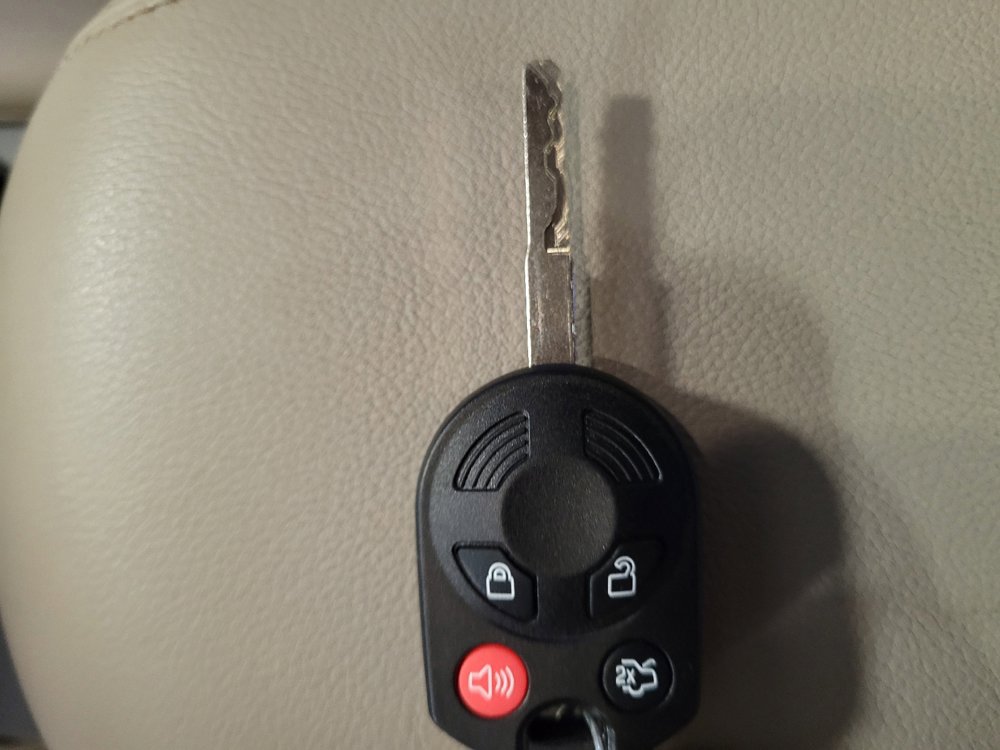 Used 2015 Ford Escape SE w/ Equipment Group 201A FWD image 32