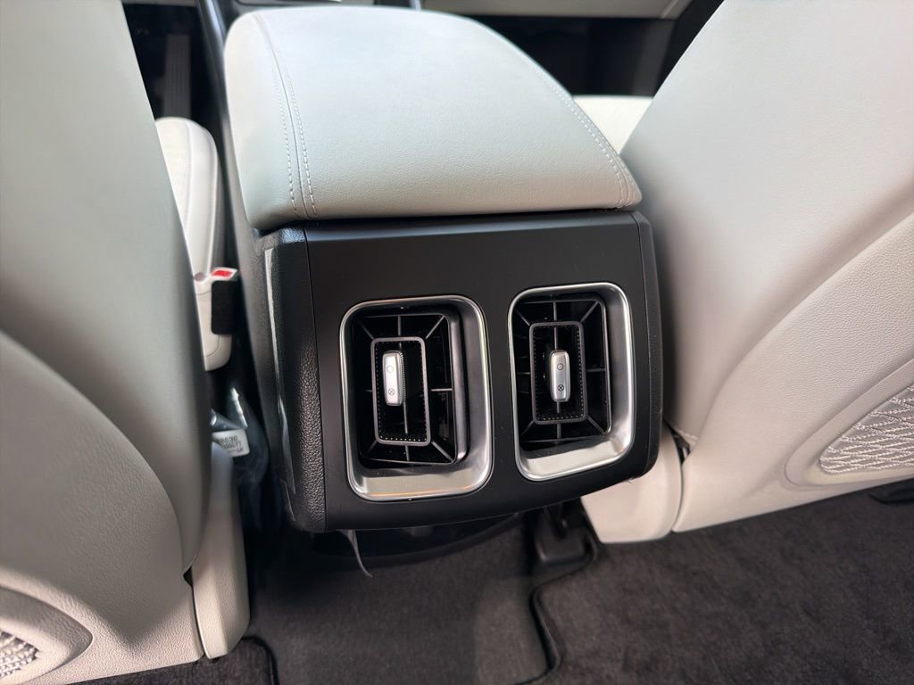 Certified 2025 Kia Sorento EX image 25