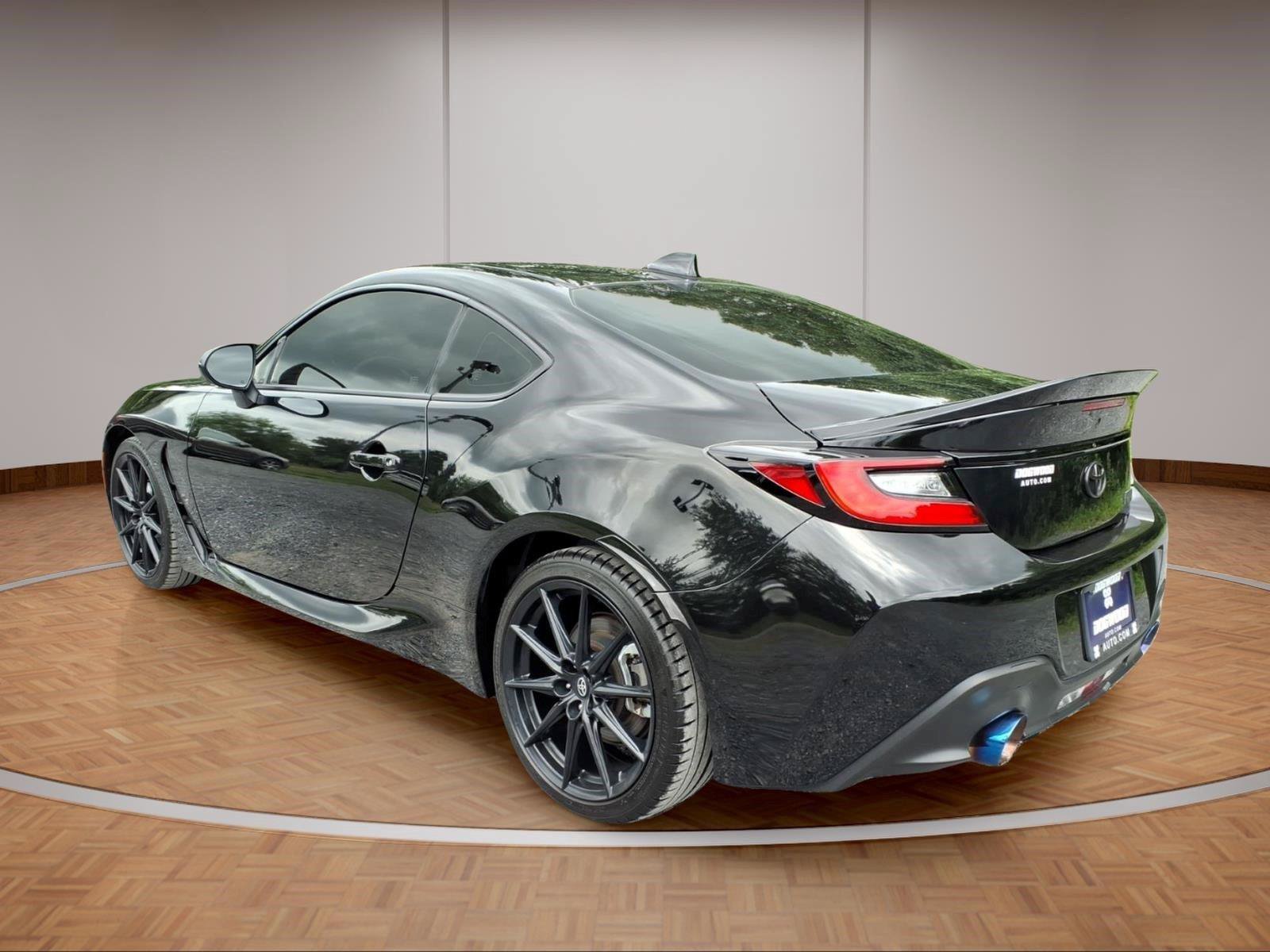 Used 2023 Toyota GR86 Premium w/ ALL Weather Mat Package (TMS) RWD image 4
