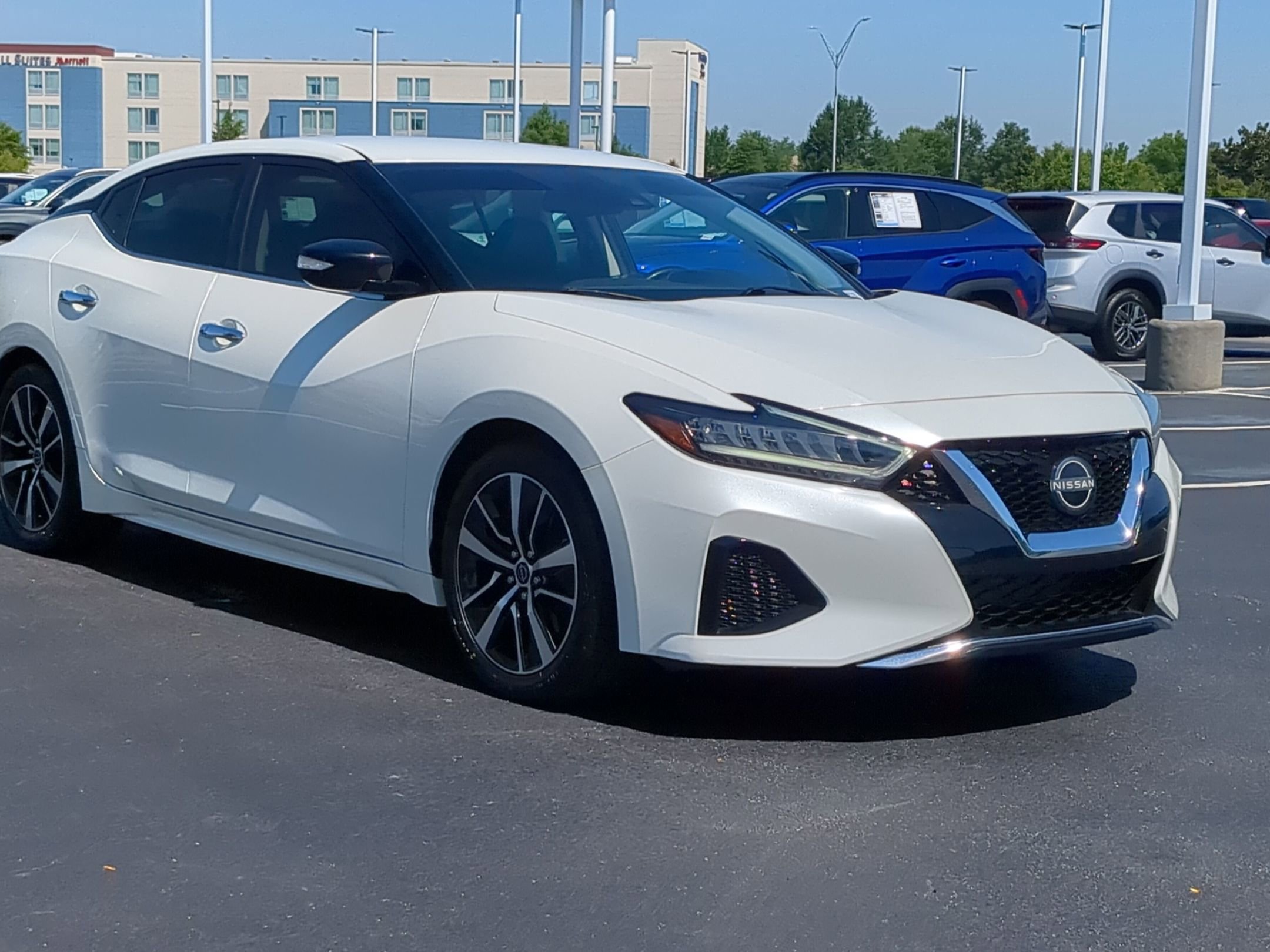 Used 2023 Nissan Maxima SV w/ Floor Mat Group FWD image 1