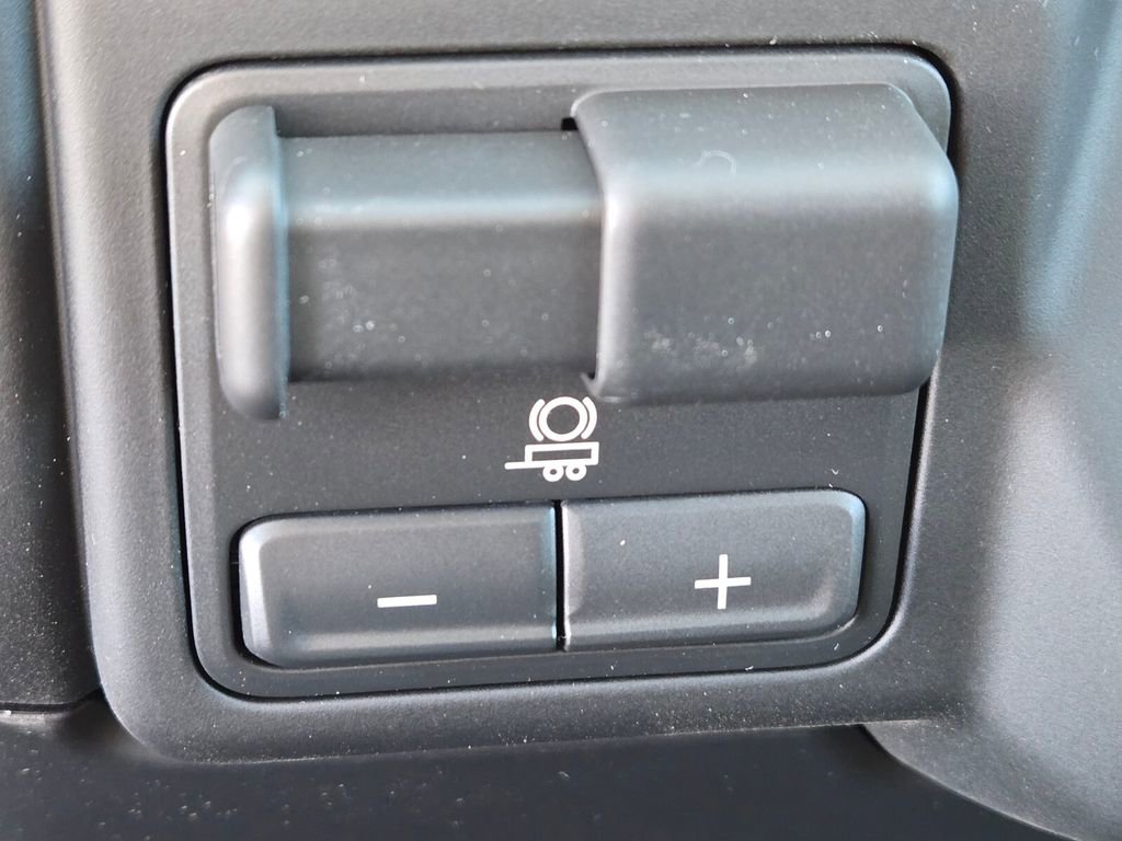 New 2026 Chevrolet Silverado 2500 Custom w/ Custom Value Package image 15