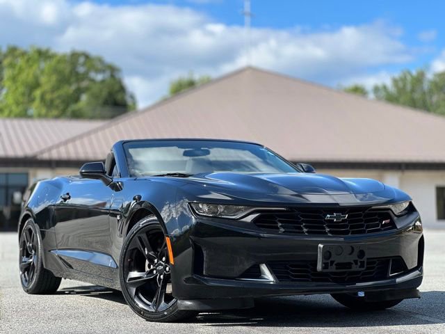Used 2023 Chevrolet Camaro LT w/ RS Package RWD image 2
